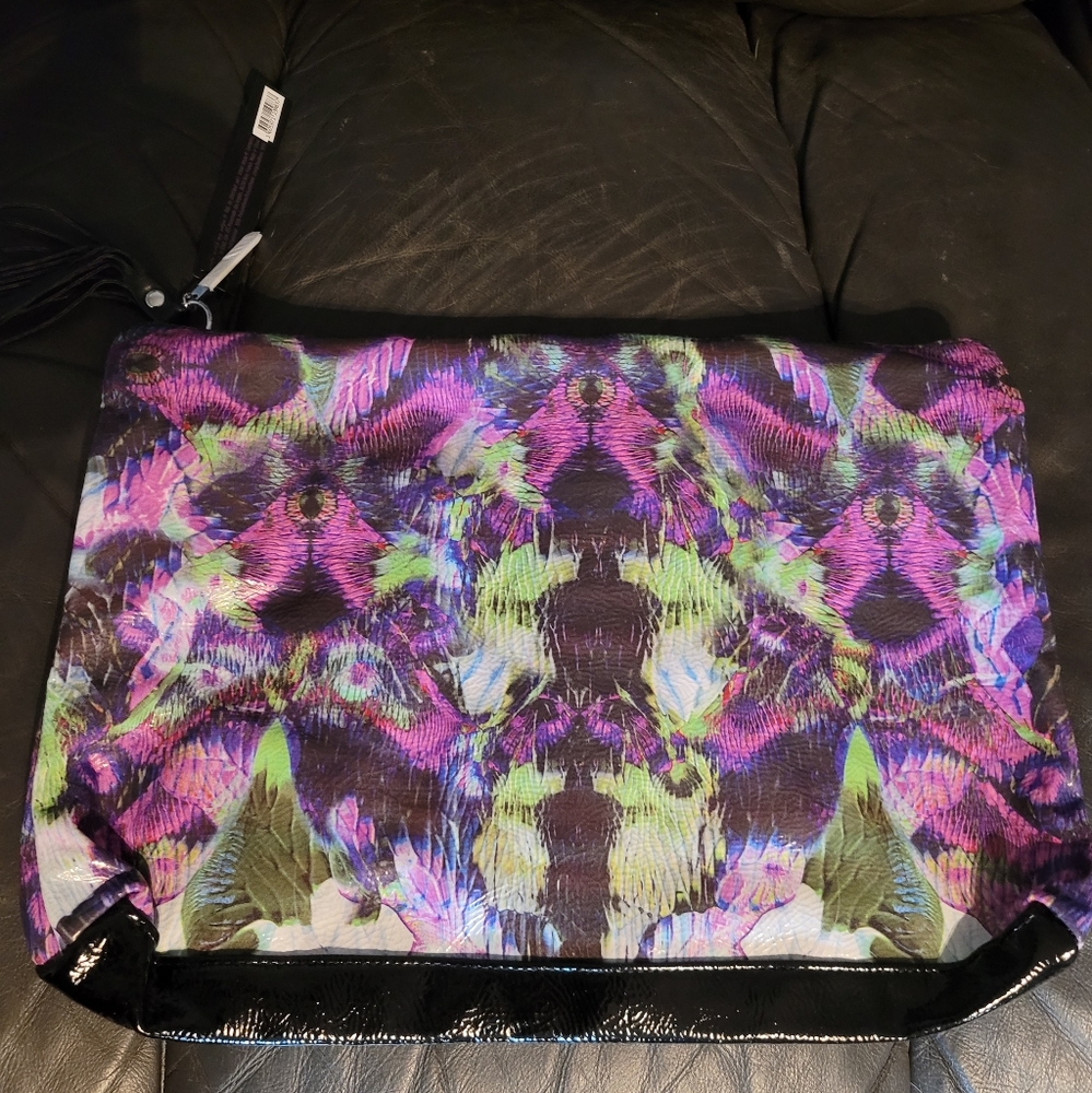 Urban Decay- Cosmetic Bag.